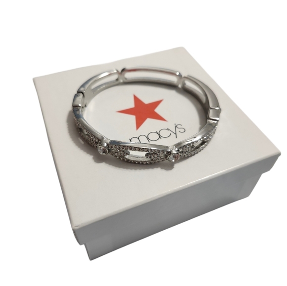 Macy's  Bangle   Bracelet  New in box Never worn  Silver-tone - Picture 4 of 13